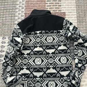 Columbia Black and White Patterned Fleece Jacket